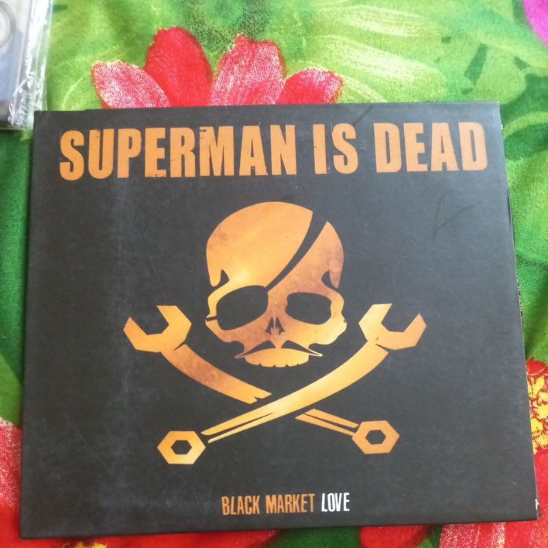 cd superman is dead - black