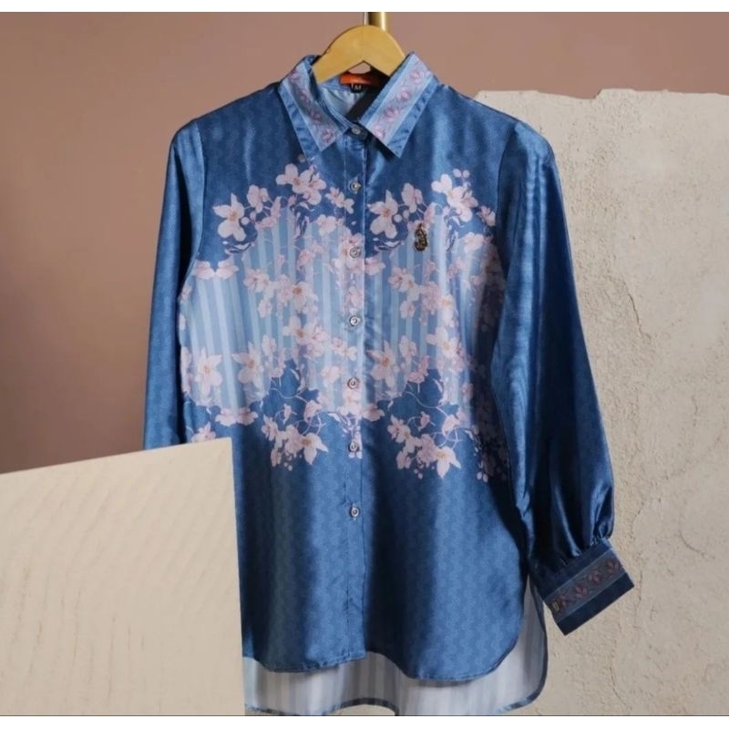 tita top jingga scarves