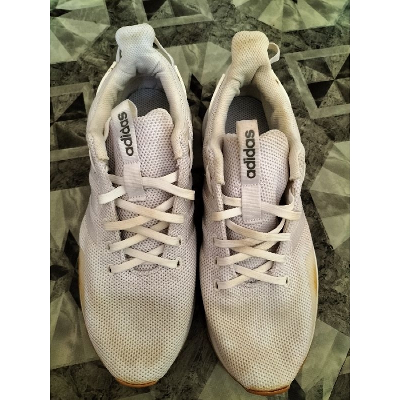 Preloved adidas questar ride original