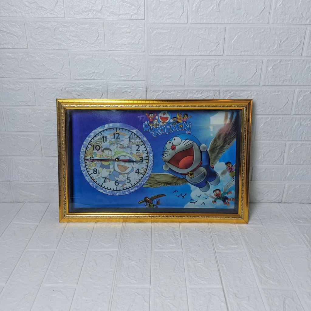 Kaligrafi Jam Dinding dan karakter kartun animasi