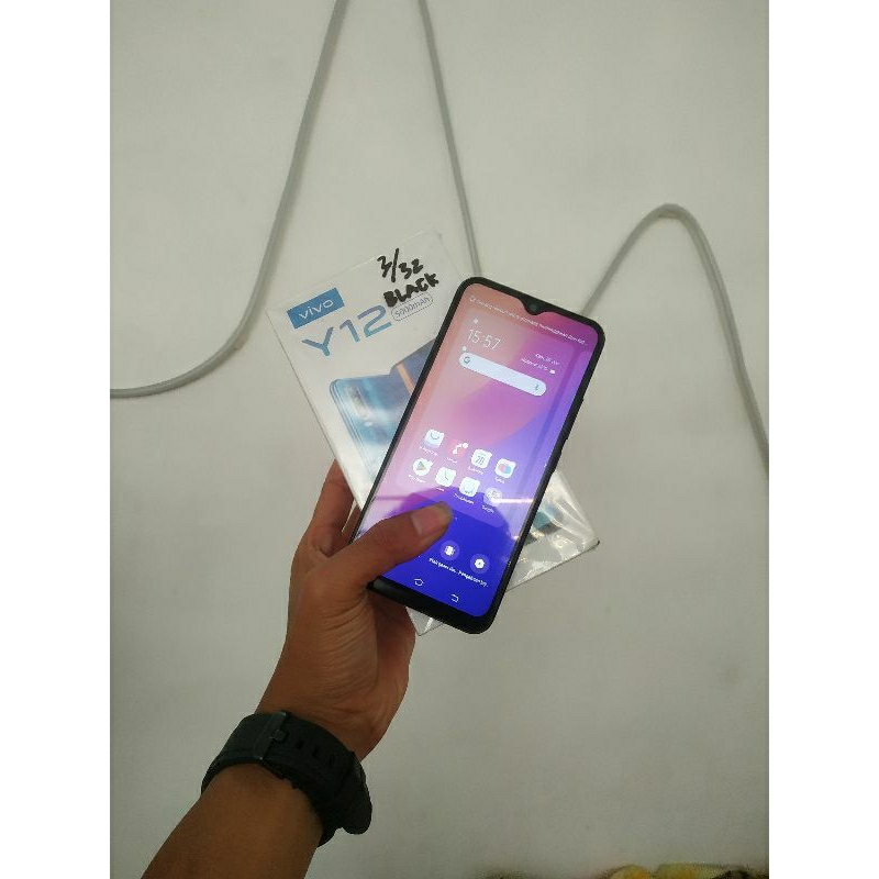 Hp vivo y17 ORI 8 /128 4g lte 6,3 inch NORMALAN garansi tinggal pakai hp vivo 100 an vivo