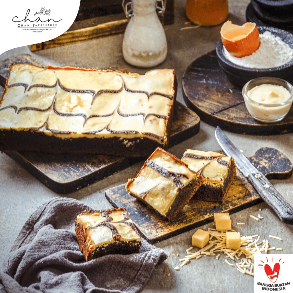 

STAR Brownies Cream Cheese Chan Patisserie 2x2cm