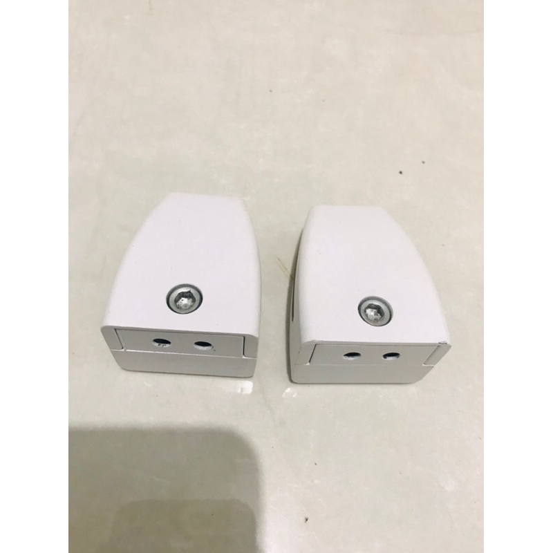 Sekat kaca meja kerja