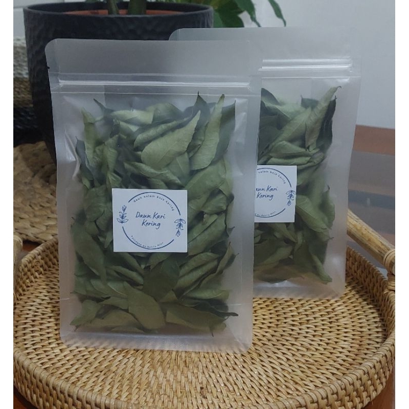 

Daun Kari / Daun Salam Koja Kering | Dried Curry Leaves | 10 Gram