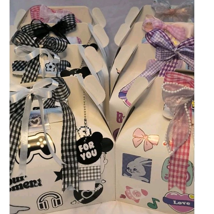 

GIFT BOX/KADO ULTAH/GABLE BOX BY PINKYBOX22 ❗❗ BACA DESKRIPSI ❗❗