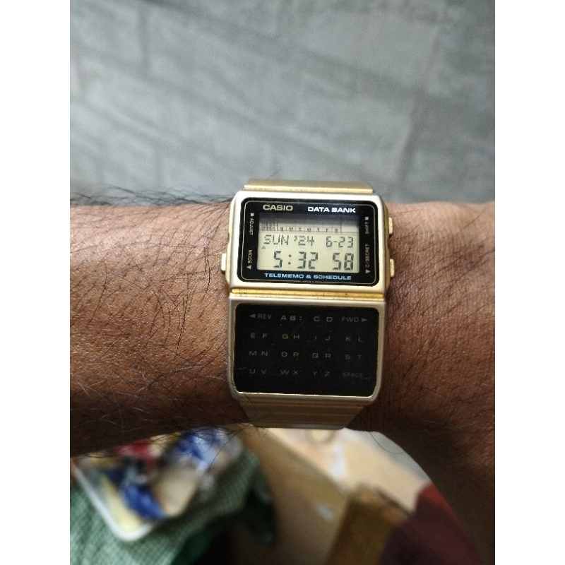 jam tangan CASIO DBC 610