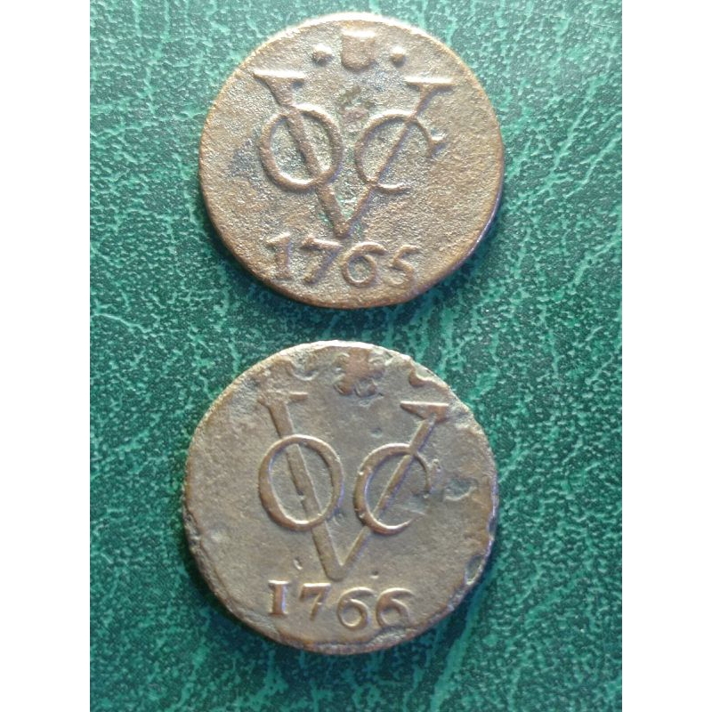 2 Pcs koin VOC tahun 1765,1766 asli masa penjajahan Belanda