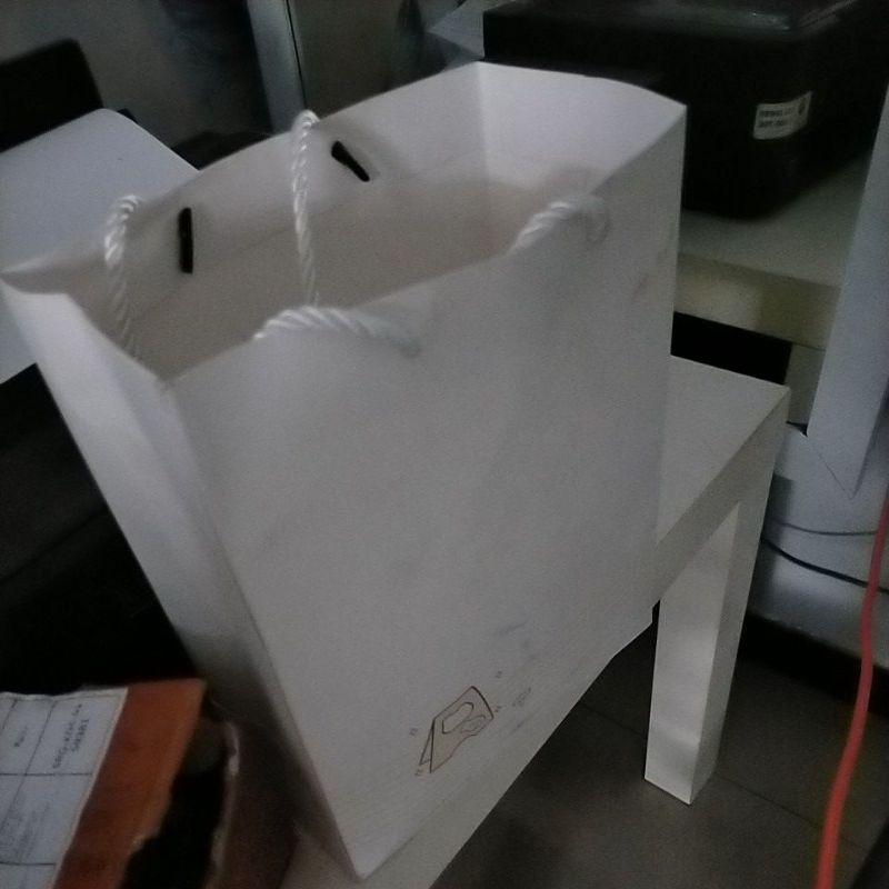 

PAPERBAG WHITE