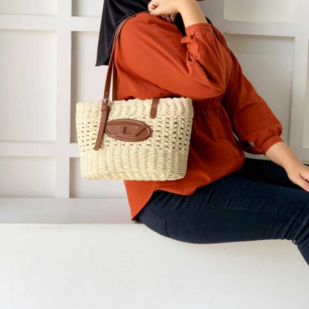 TAS WANITA DIESEL TOTE BAG B 4131 PREMIUM