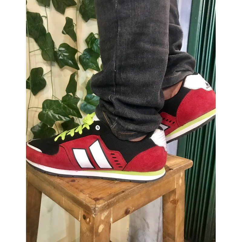 Sepatu Macbeth Fischer Red Neon Size 10/43/28cm Era Tom Delonge Original