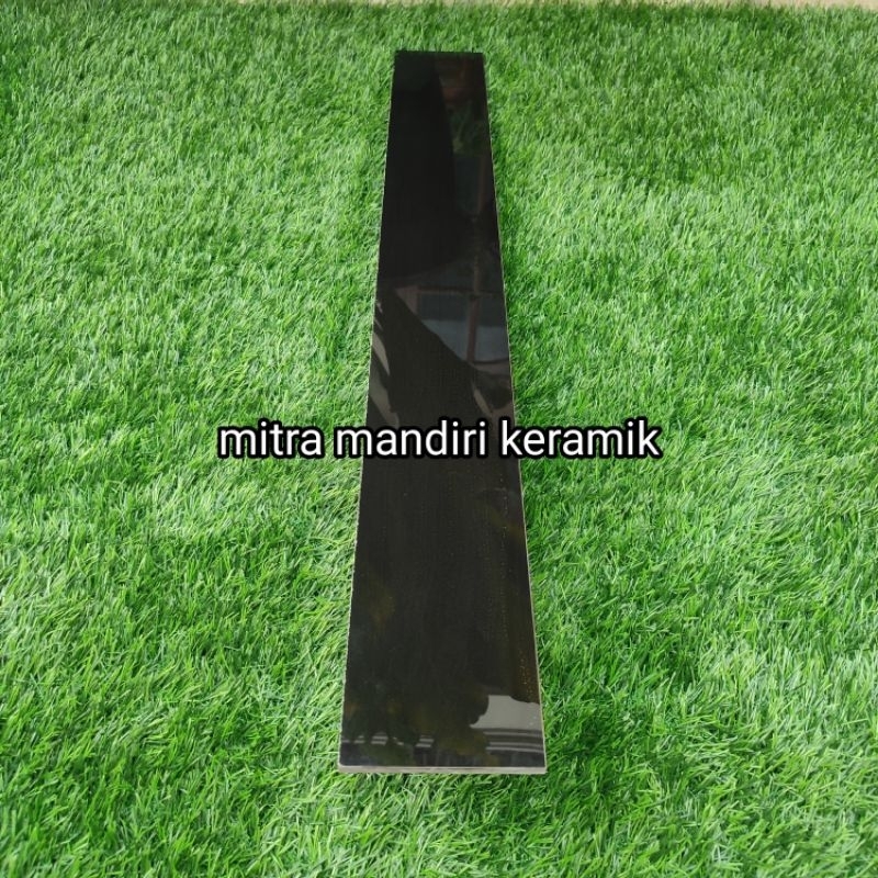 LIST PLINT GRANITE 8X60 HITAM POLOS / BLACK