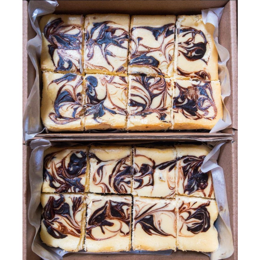 

CHEESECAKE BROWNIE