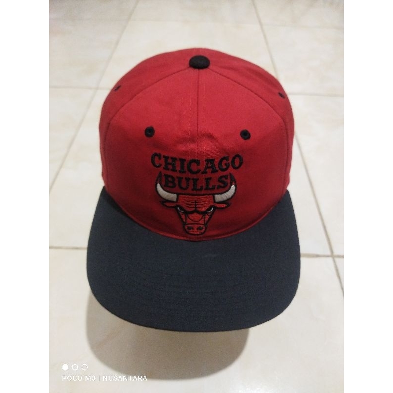 CHICAGO BULLS HATS VINTAGE SPORTS SPECIALTIES