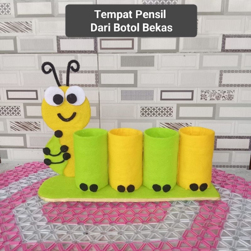 

PRAKARYA TEMPAT PENSIL DARI BOTOL BEKAS