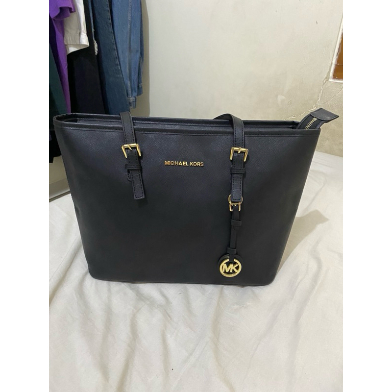 Preloved Tas Michael Kors Jet Set Tote