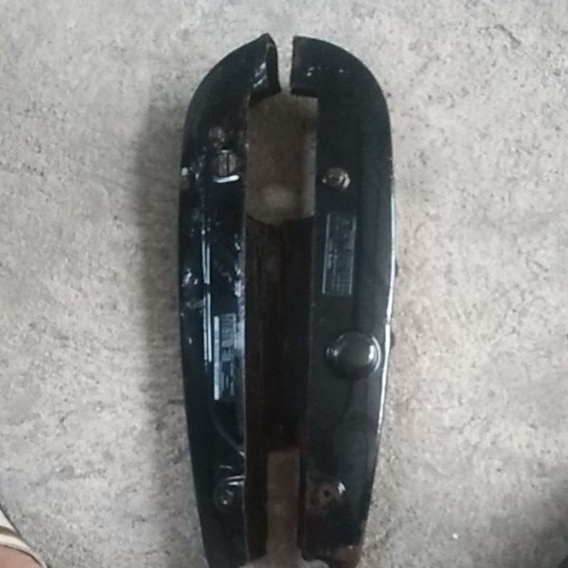tutup rantai astrea grand