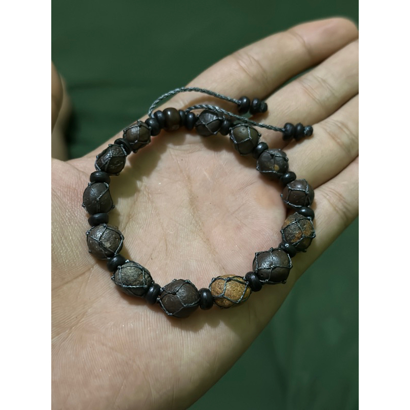 Gelang Full Munta Besi Daging / monta bassi daging manik manik