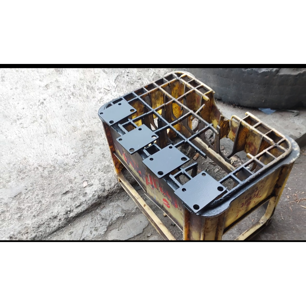 Custom Engine Mounting Aerox