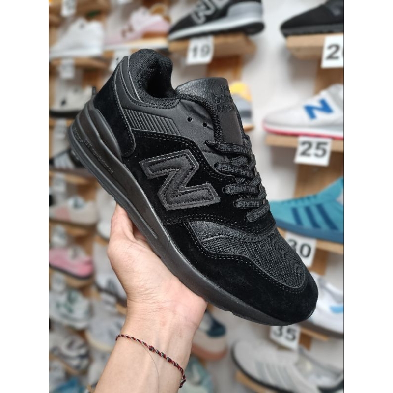 BIG SALE SEPATU NB 977 FULL BLACK