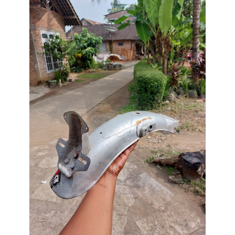 Slebor Spakbor Belakang Honda GL100 GL125 Original Bahan