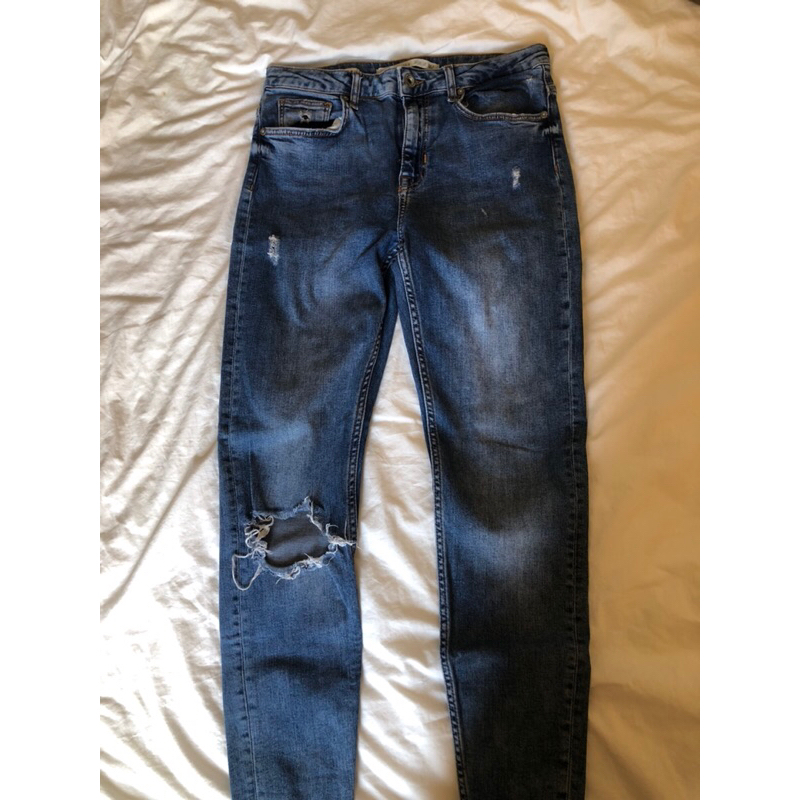 [PRELOVED JEANS] BERSHKA RIPPED JEANS