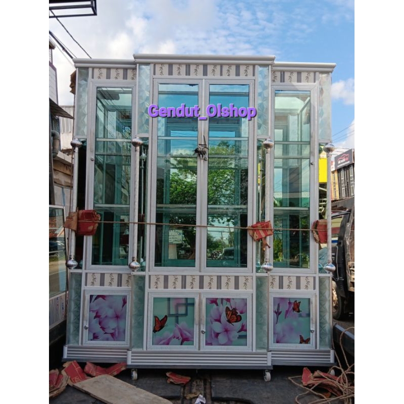 (Khusus Wilayah Kota Palembang) Lemari Hias 4Pintu Kaca Aluminium Tiang Warna Kaca Printing Kaca Sti