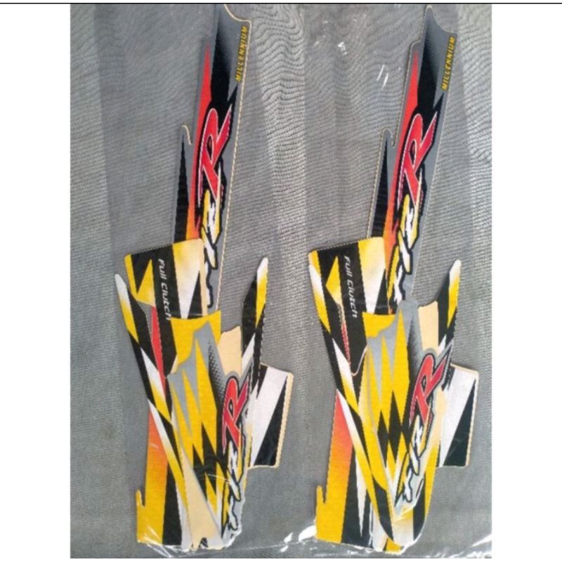 setiker setriping Yamaha fiz r milenium all warna Lis body fiz r