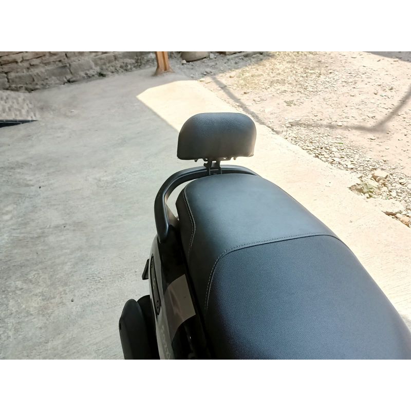 Behel sandaran Yamaha fazzio