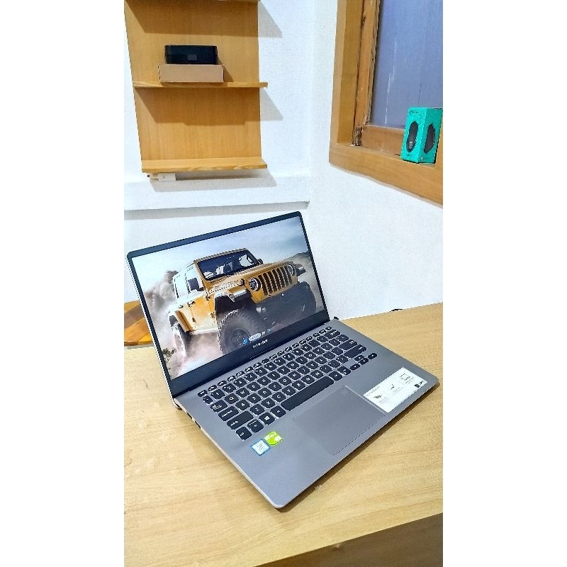 ASUS Vivobook S430 | Core i7 gen 8 | Nvidia mx