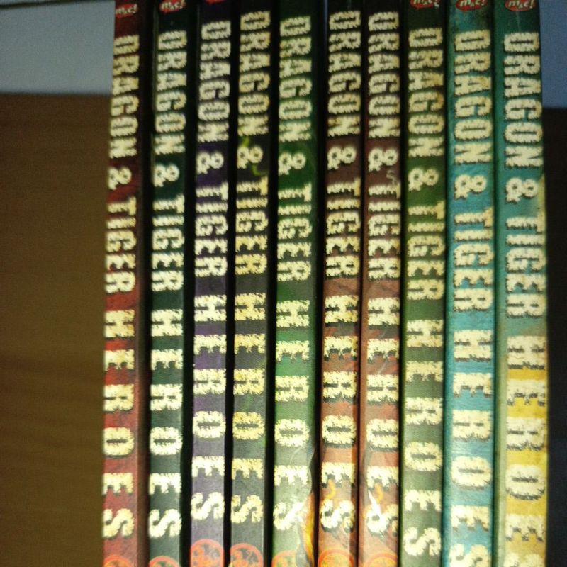 Komik Dragon & Tiger Heroes Cabutan