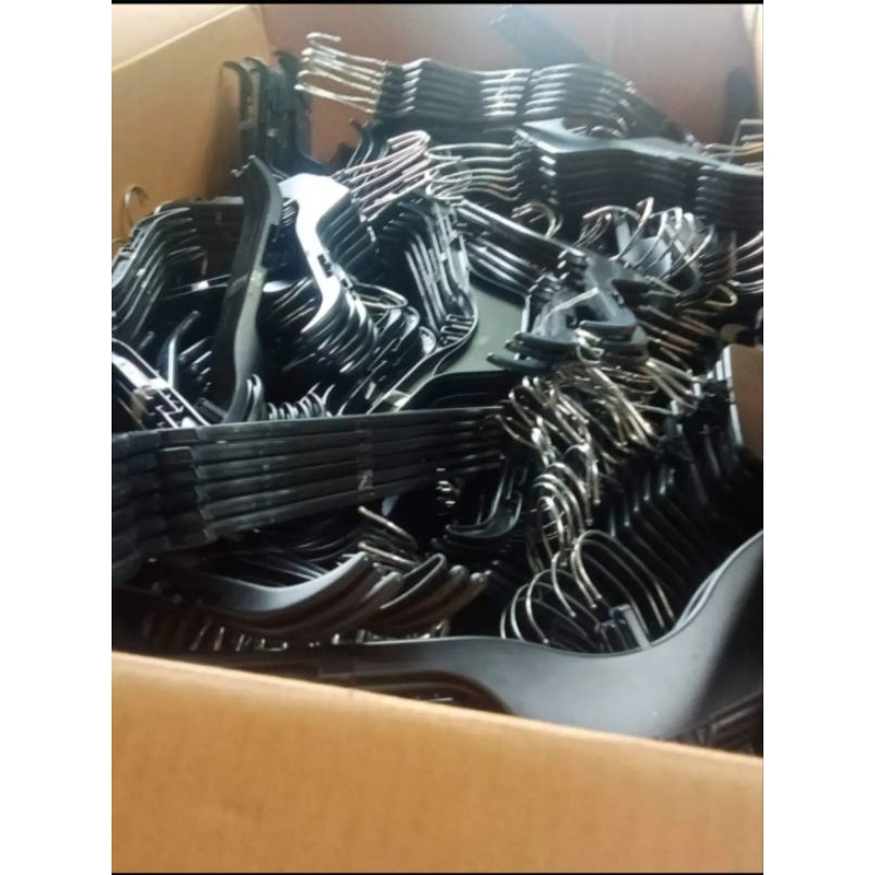 HANGER GANTUNGAN BAJU GROSIR