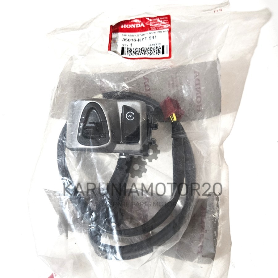 Saklar Kanan Assy Scoopy Karbu Original AHM 35016-KYT-941