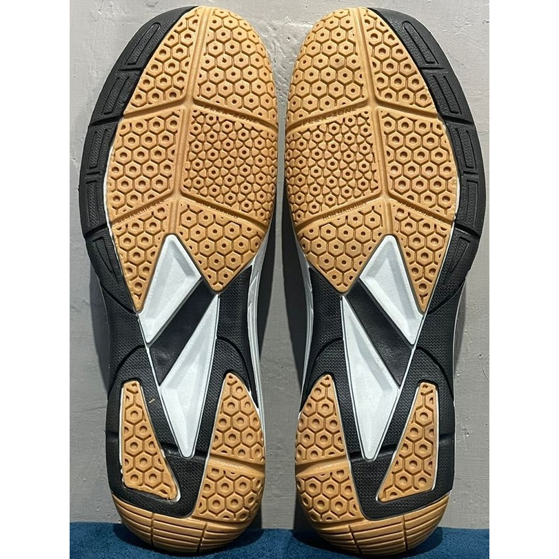 Outsole/Sol Alas Sepatu Badminton Hybird Putih Hitam