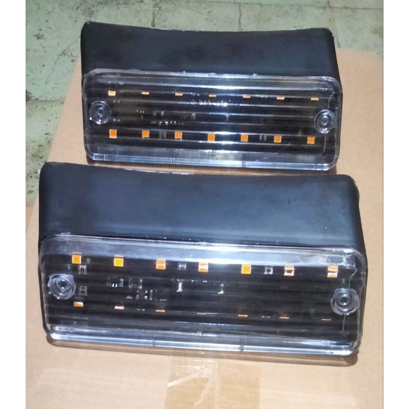 lampu bemper kijang grand/sen bemper kijang grand/bumper lamp kijang grand led