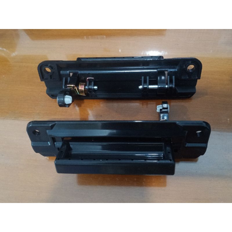 Handel Pintu Bagasi Belakang Suzuki Apv
