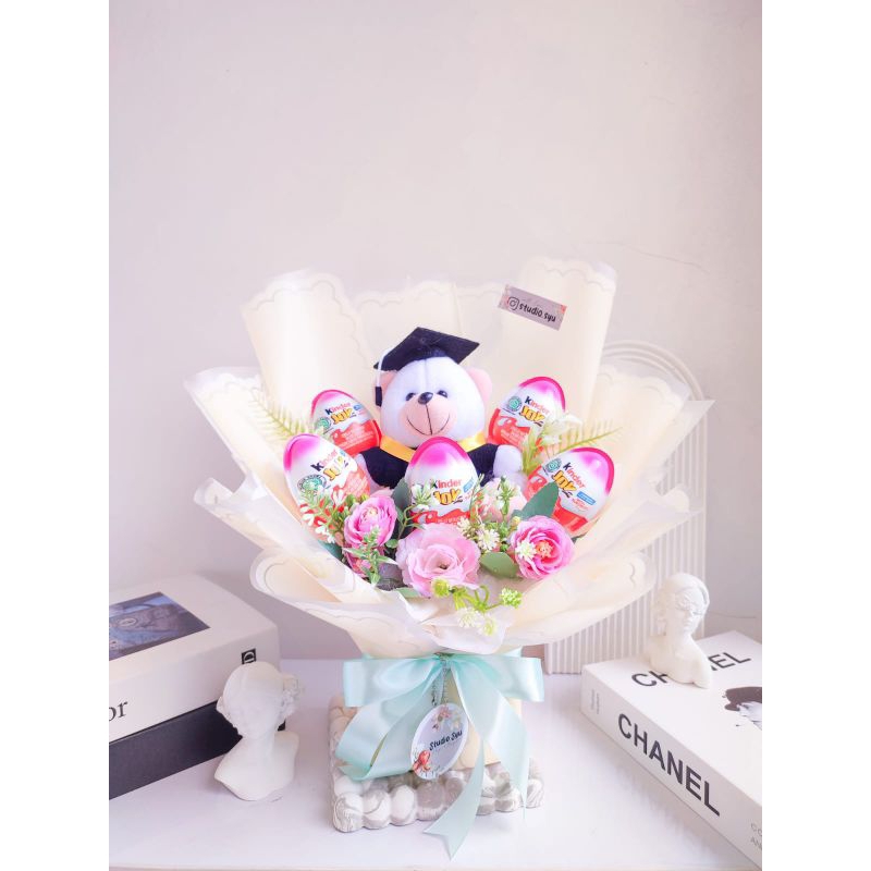 BUKET BONEKA WISUDA KINDERJOY / BUKET WISUDA / BUKET WISUDA COKELAT