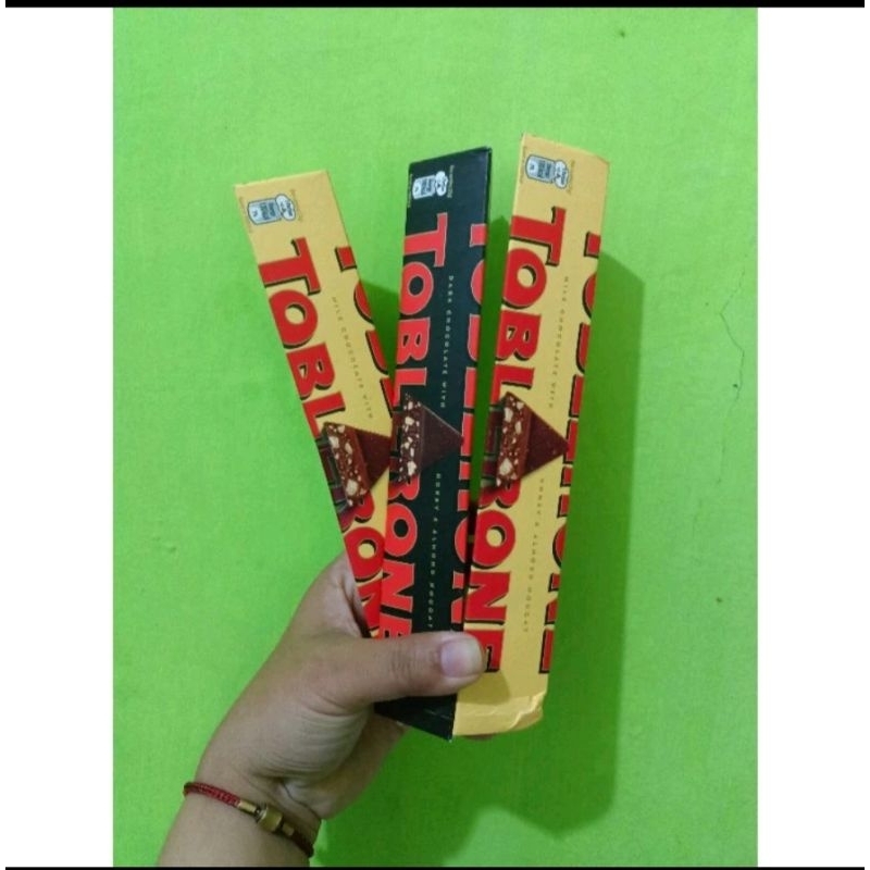 

coklat Toblerone kuning kemasan 100gr exp2025