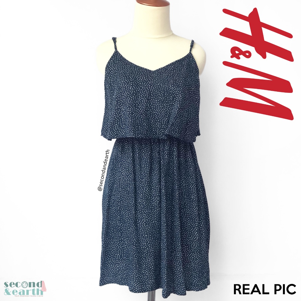 H&M Mini Dress (M) Terusan Pendek Tanpa Lengan VNeck Flare A-Line Motif Polkadot Biru Putih Sleevele