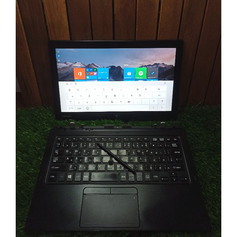 Laptop TOSHIBA Dynabook R82 Core m5 Gen 8 RAM 8 / 256GB FHD (Touchscreen)