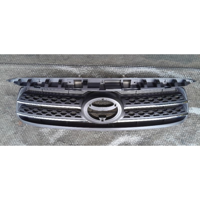 GRILL FORTUNER 2010.