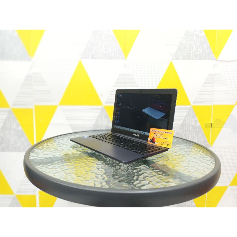 LAPTOP ASUS E203MAH SECOND SIAP PAKAI