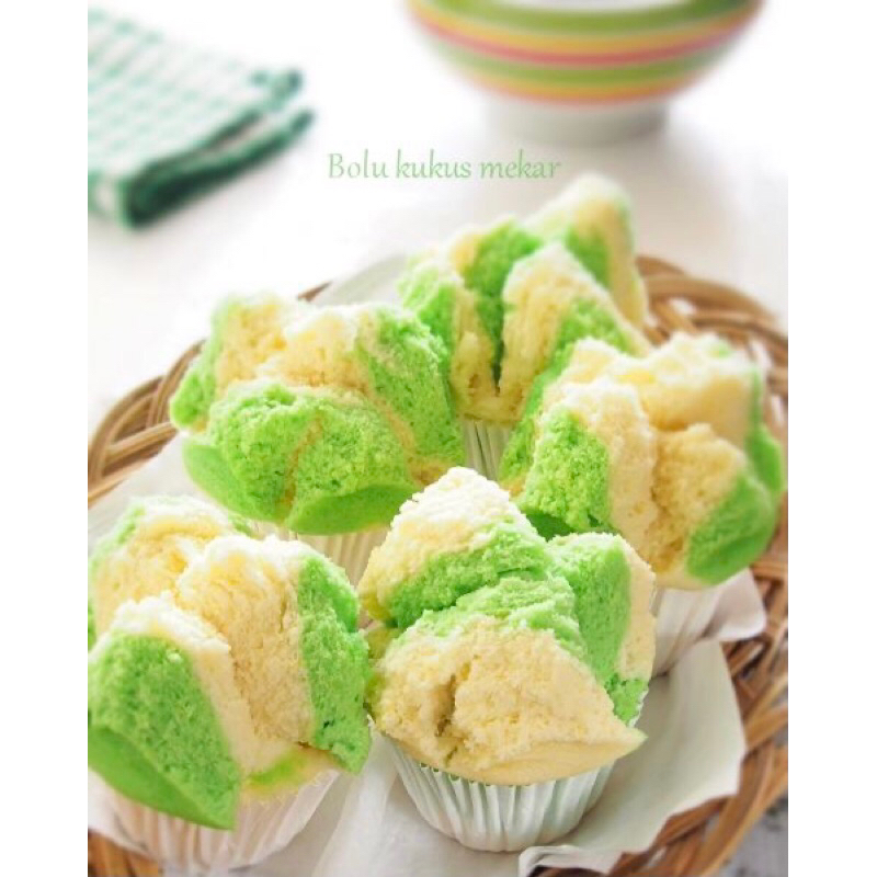 

BOLU KUKUS/KUE BASAH/JAJANAN PASAR