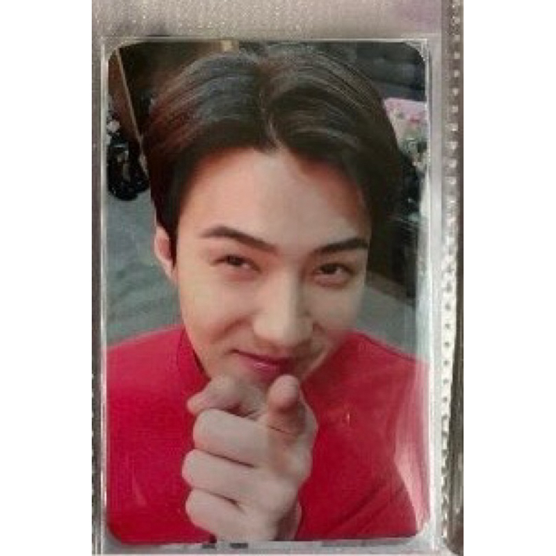 BOOKED PHOTOCARD SEHUN JAS MERAH