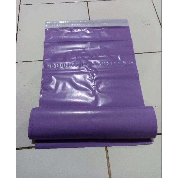 

FG2 plastik packing polymailer 35x5 isi 5 ungu dan hitam