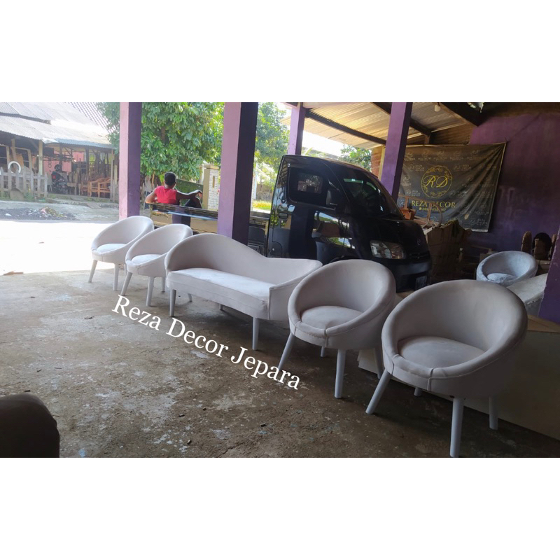 kursi pelaminan terbaru / kursi pelaminan retro / sofa pelaminan retro / kursi pelaminan / sofa pela