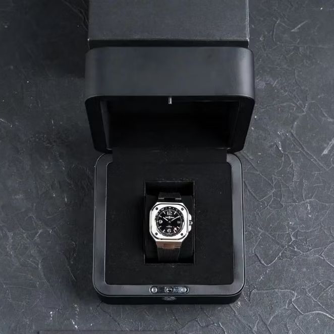 WATCH BR05A-RUBBER BLACK NEW WHITE EDITION