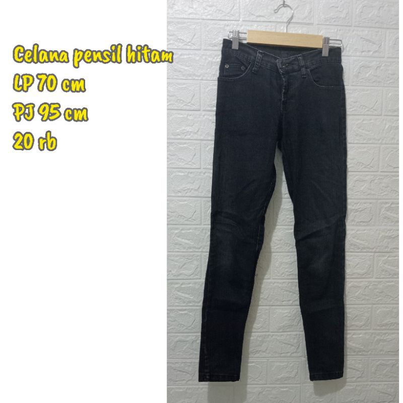 CELANA JEANS WANITA CELANA JEANS PANJANG WANITA CELANA JEANS PENSIL CELANA JEANS WARNA HITAM