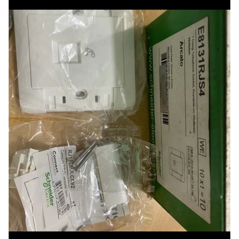 SCHNEIDER E8131RJS4  OUTLET TELP ARCATO