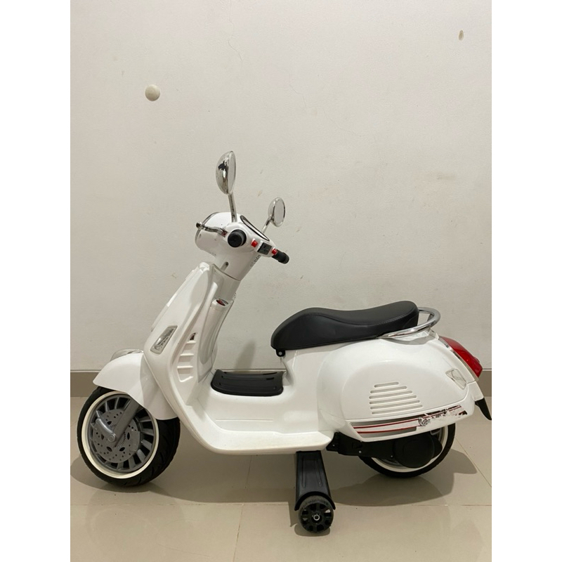 motor vespa matic anak