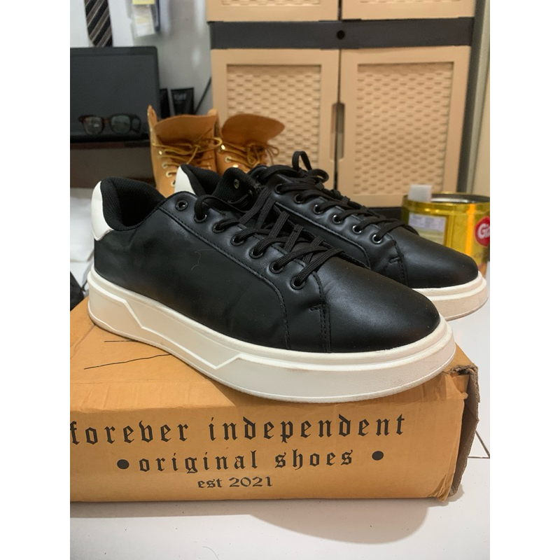 ZARA MAN SNEAKERS BLACK 43